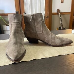 Veronica Beard ankle boots